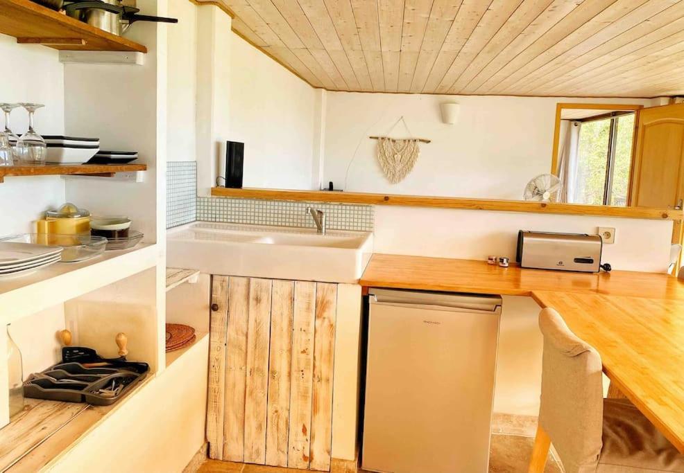 Bas De Villa Au Milieu Des Oliviers. Chateauneuf-Villevieille Luaran gambar