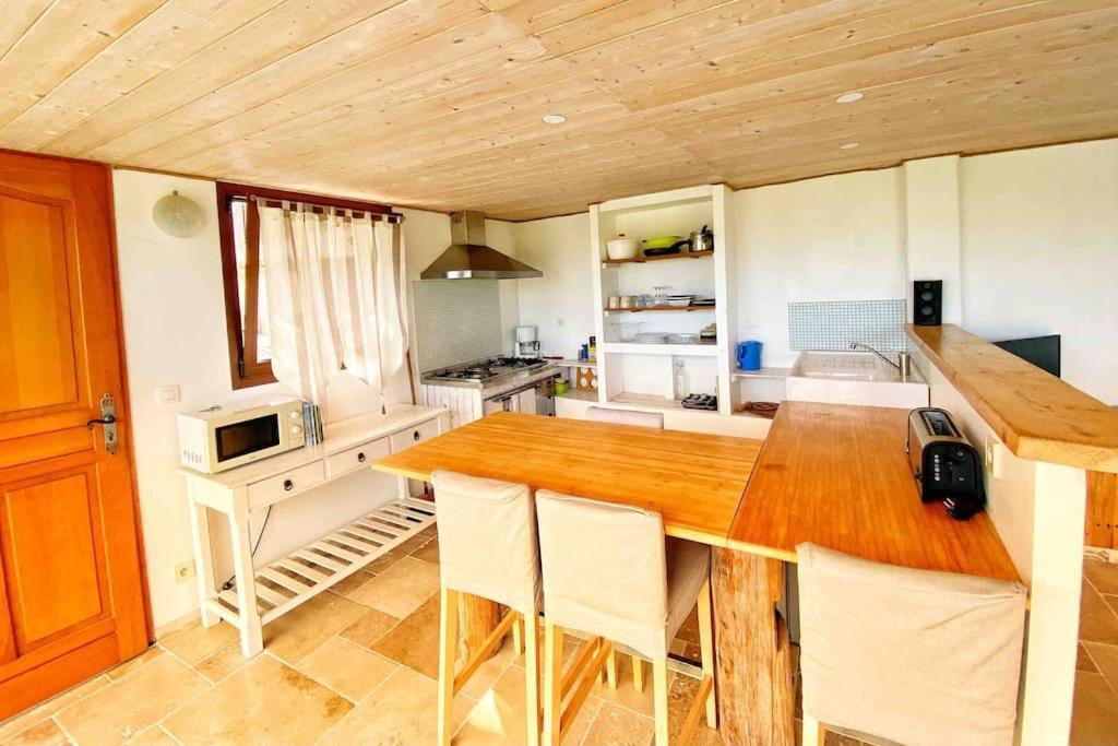 Bas De Villa Au Milieu Des Oliviers. Chateauneuf-Villevieille Luaran gambar